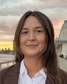 Headshot of Sarah Breslin